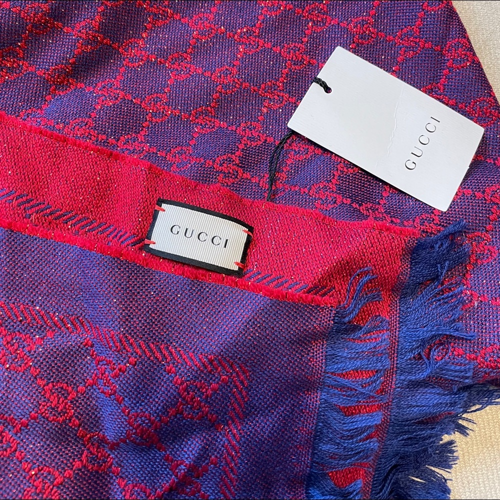 NWT authentic Gucci wool scarf